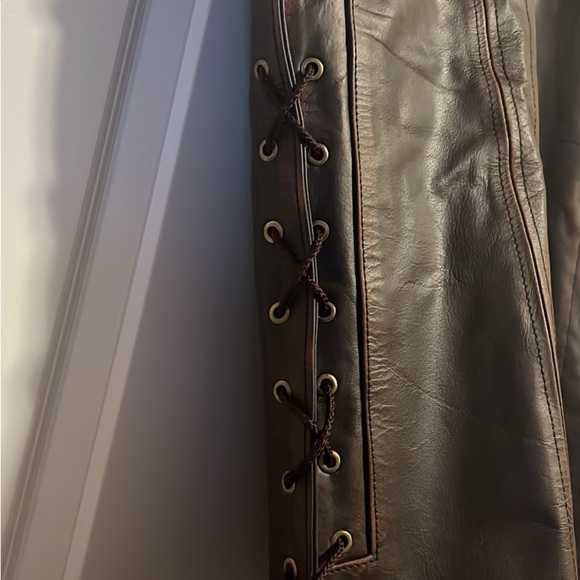 Mens Leather Vest Size Large Real Leather - Picture 2 of 4